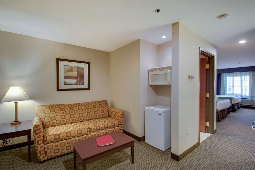 Best Western Plus The Inn At Hampton