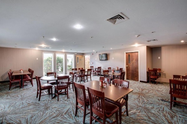 Best Western Plus The Inn At Hampton image 28