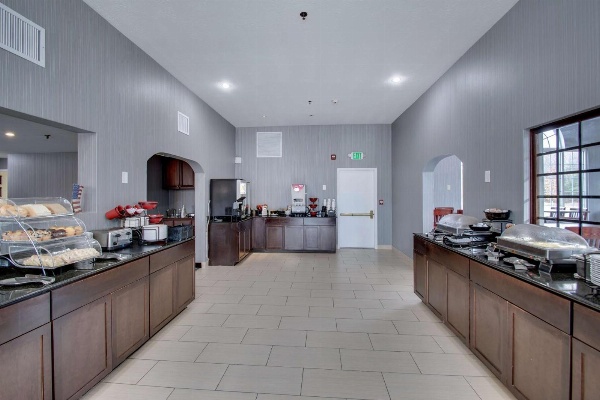 Best Western Plus The Inn At Hampton Main image